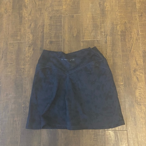 Alphalete Suface Power shorts - Picture 6 of 6